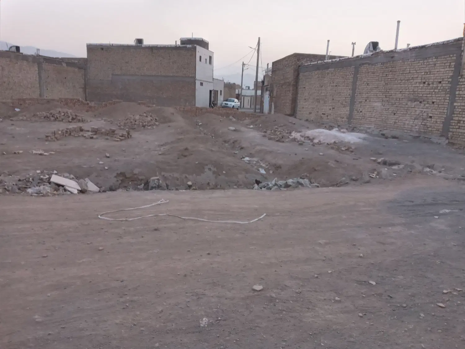 زمین مسکونی