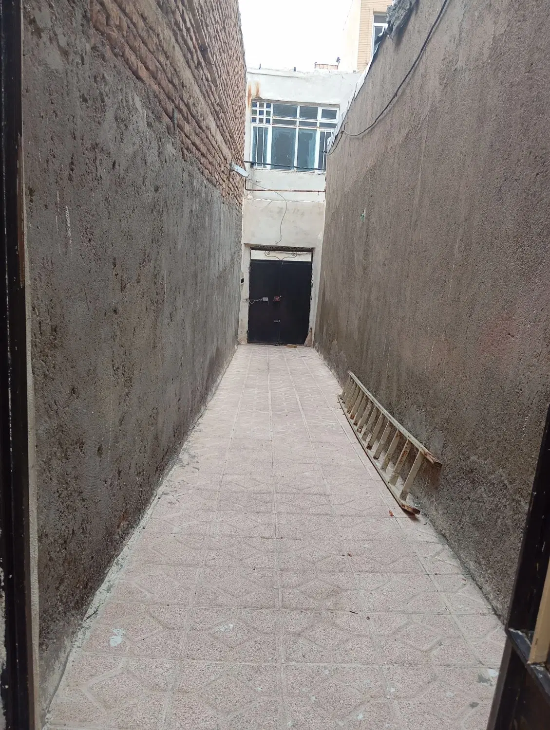 خانه در اصمعی