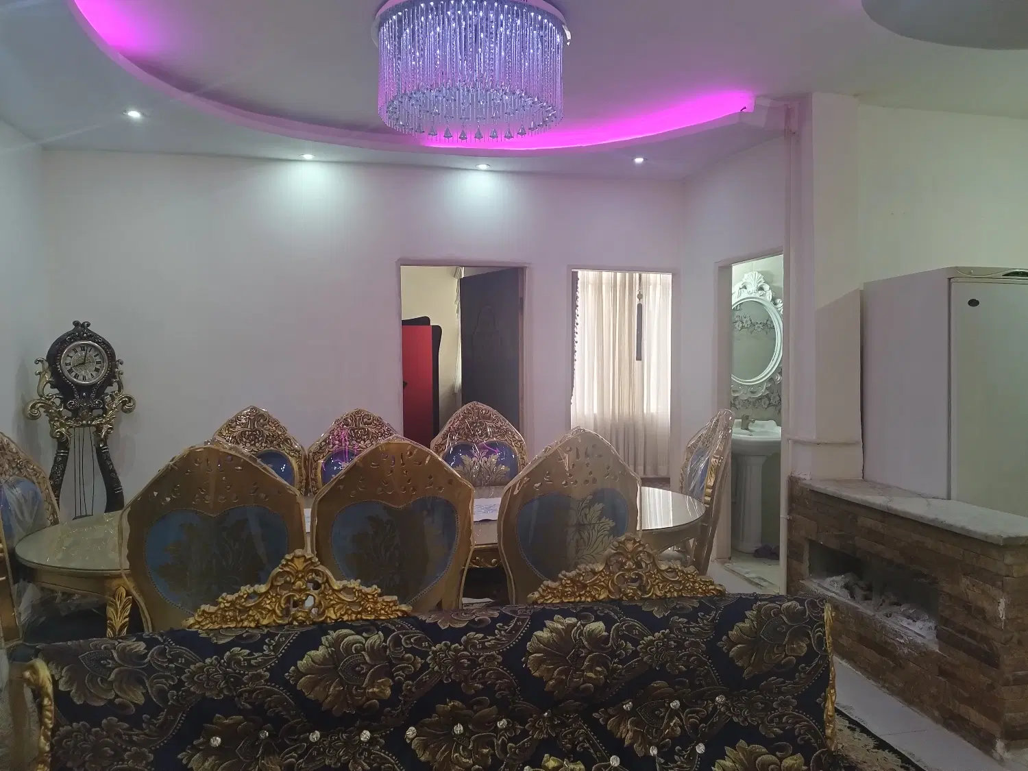 90 متر لاکچری فول امکانات در مرکز شهر