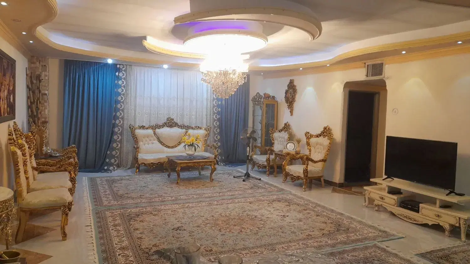 اپارتمان ۱۱۰ متری دو خوابه واوان با پارکینگ