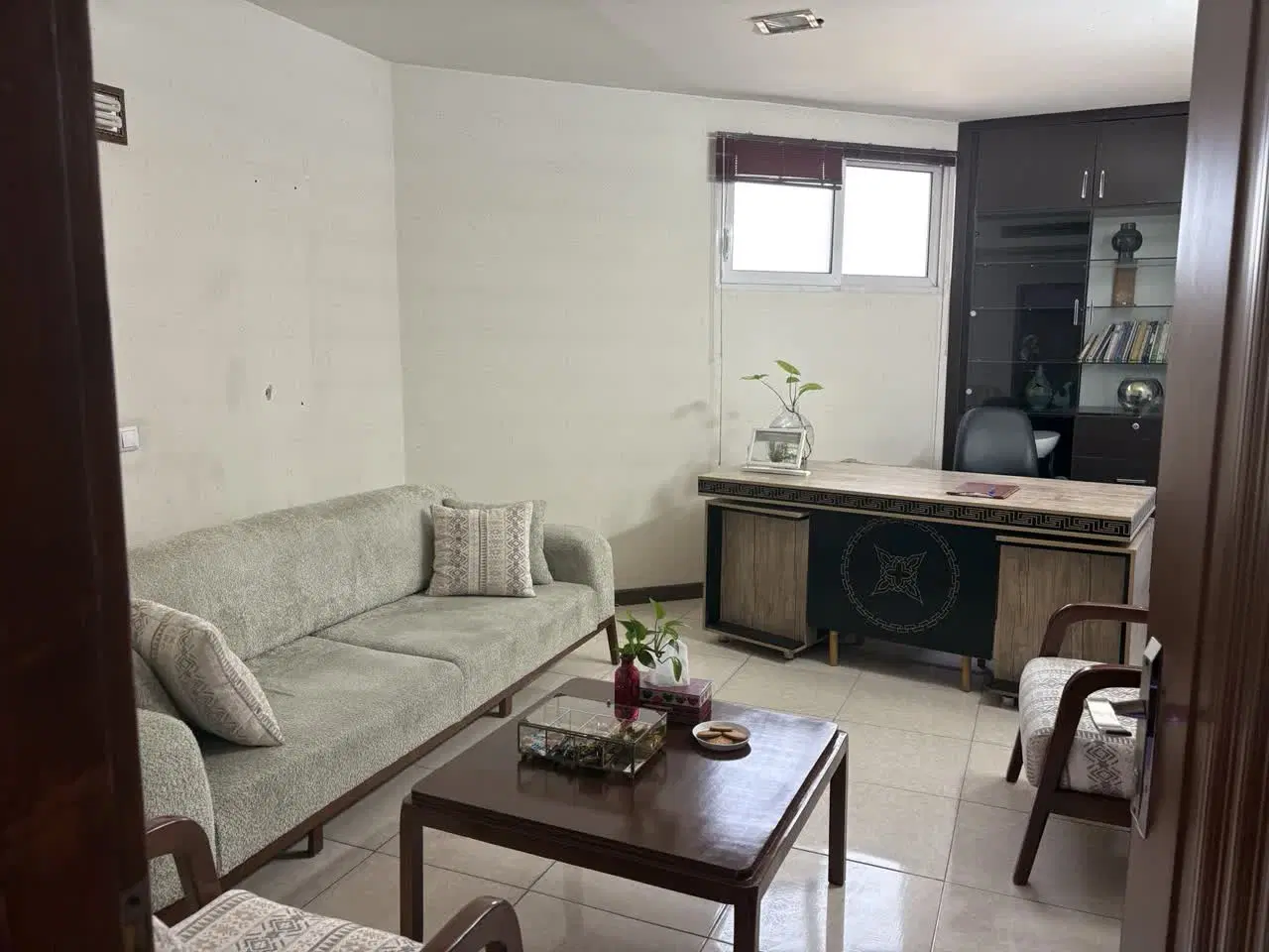 واحد اداری 90 متری _فول امکانات_شمس ابادی