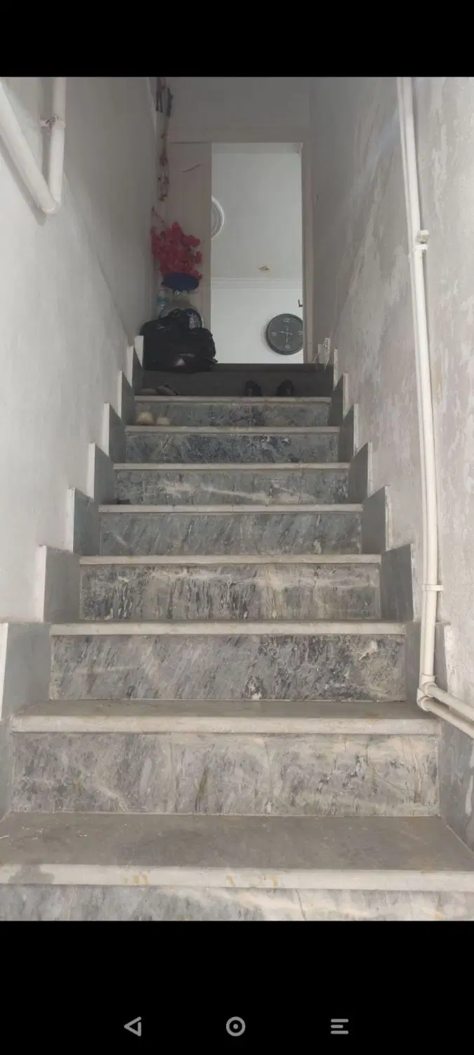طبقه اول 68 متری