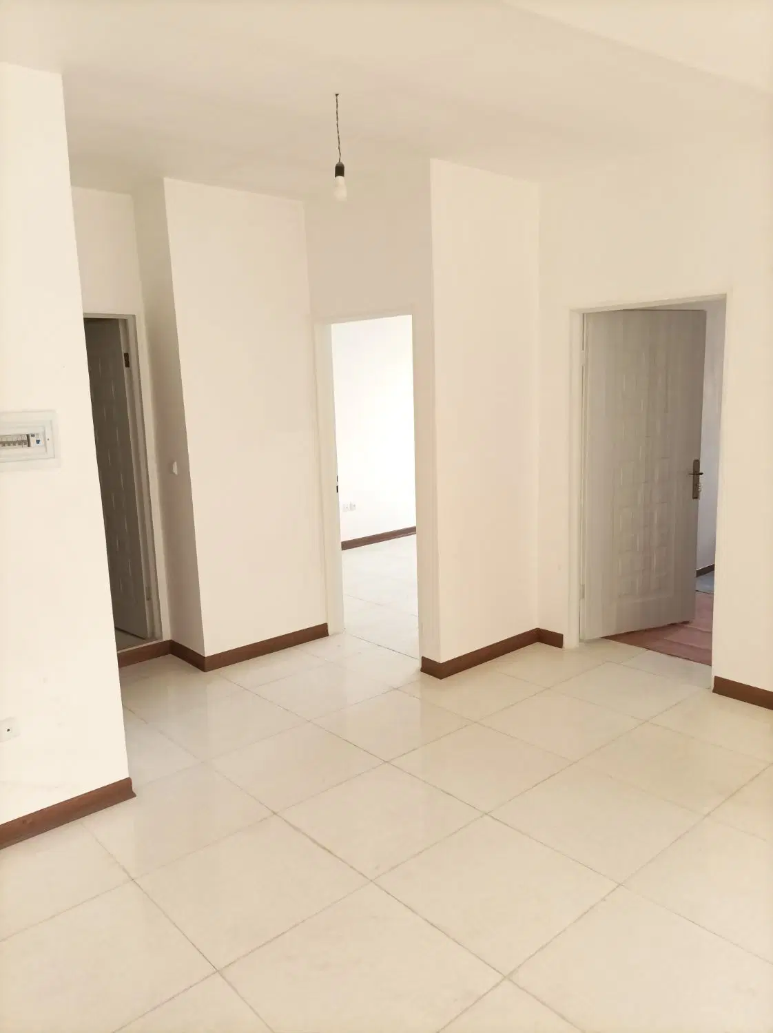 رهن و اجاره یک واحد آپارتمان تخلیه