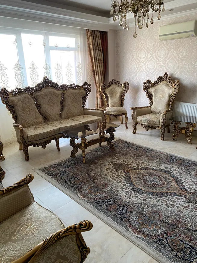 اپارتمان نصف راه اردیبهشت اول