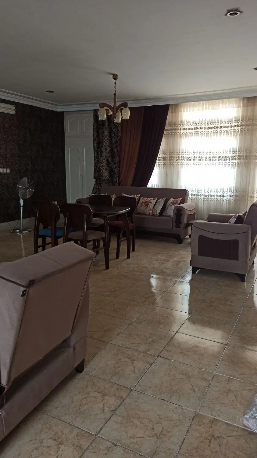 اجاره وااحد 160 متری با دو پارکینگ