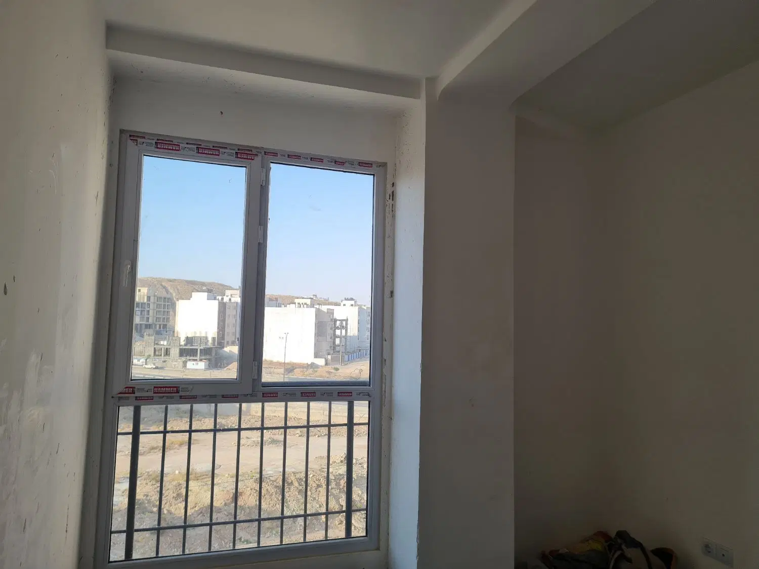 آپارتمان ۱۶۵ متری سه خواب شهرک بهشتی