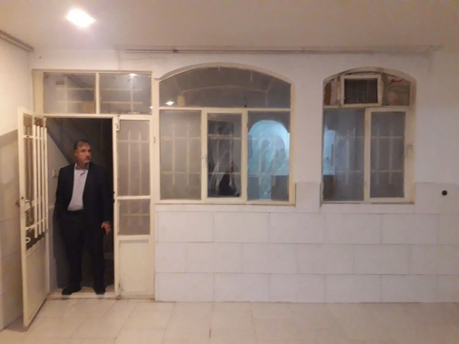 دوطبقه پشت قواره
