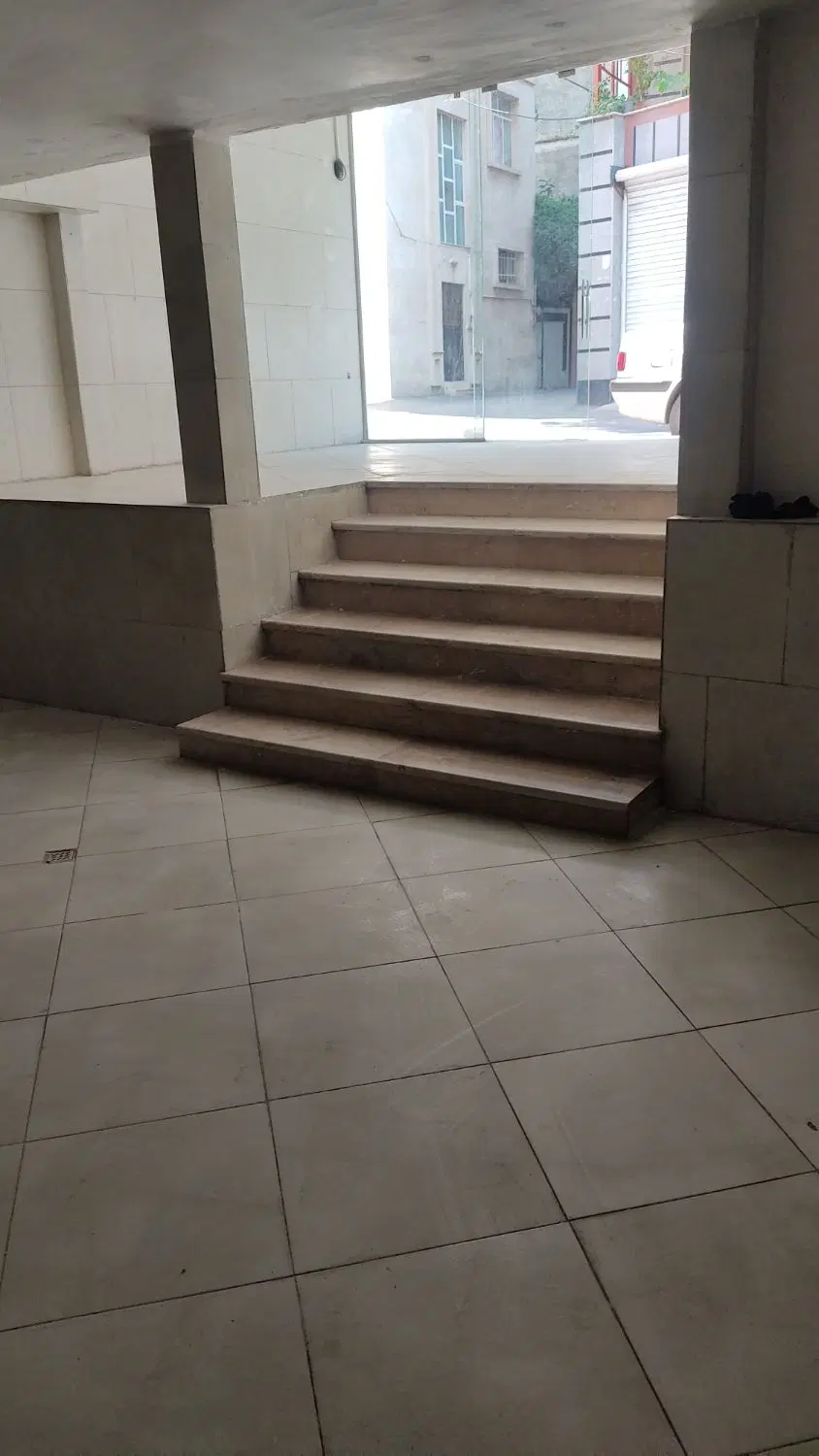 مغازه ۸۰ متر