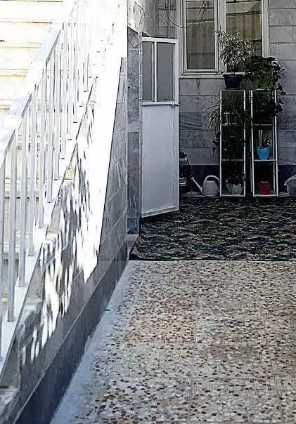 ویلایی ۶۳ متری در اسلام اباد تک  خواب بر خیابان
