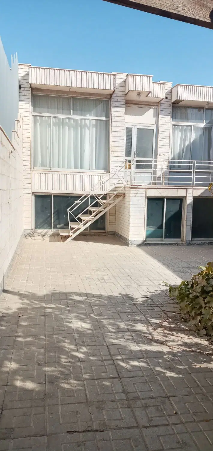 اجاره زیر زمین برای انبار