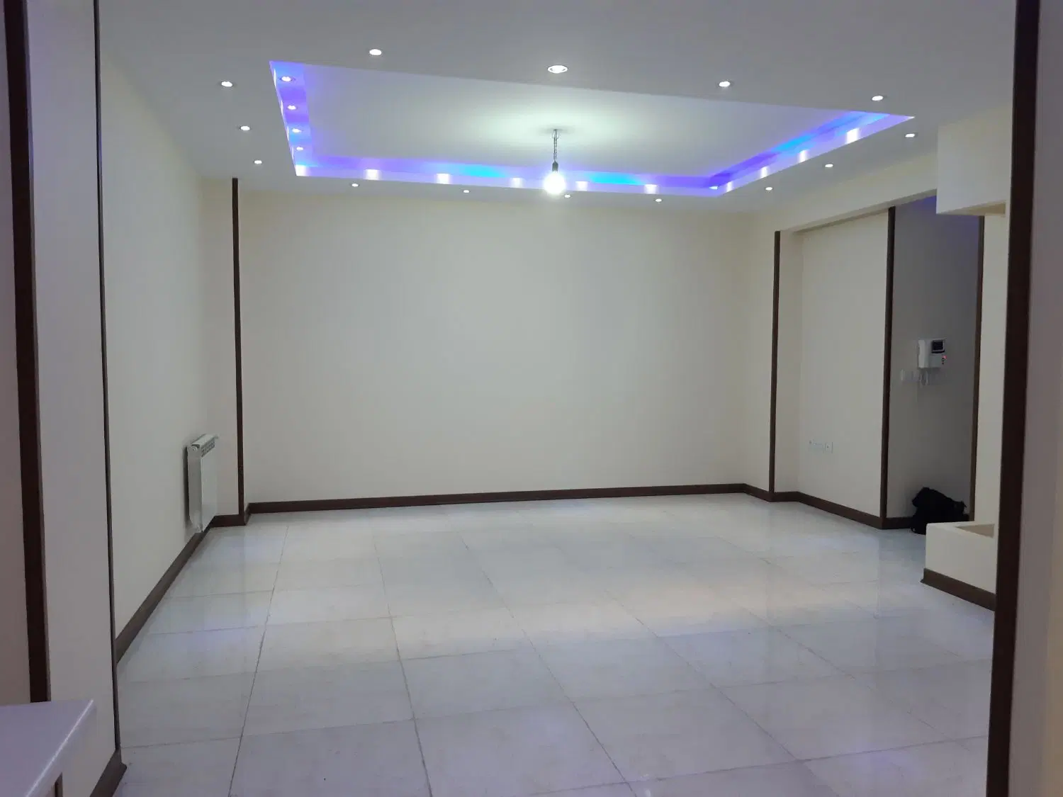 رهن آپارتمان ۶۱ متری فول امکانات