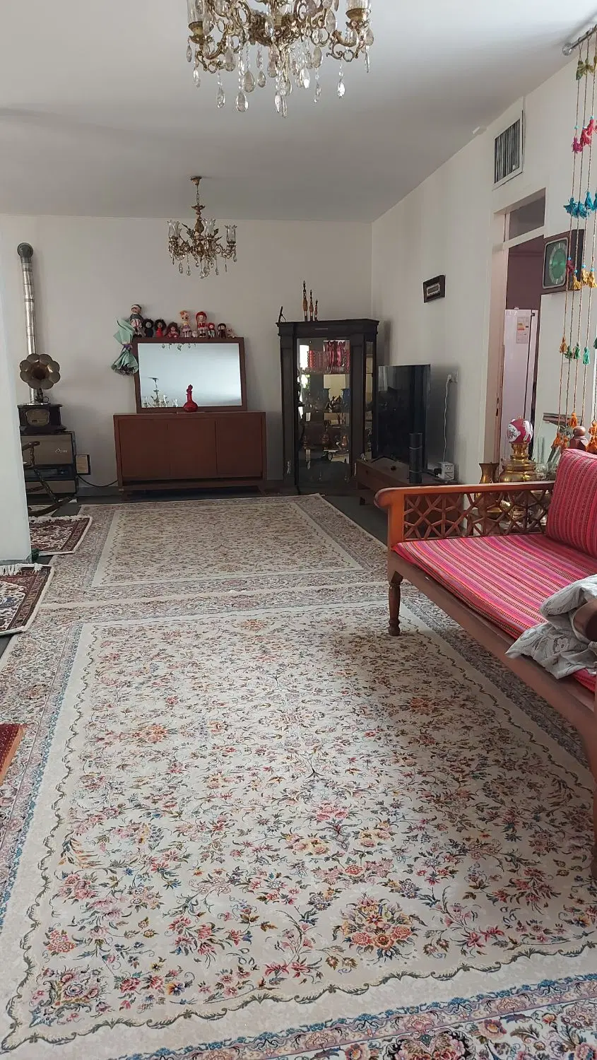 اجاره یک واحد مسکونی رو خوابه