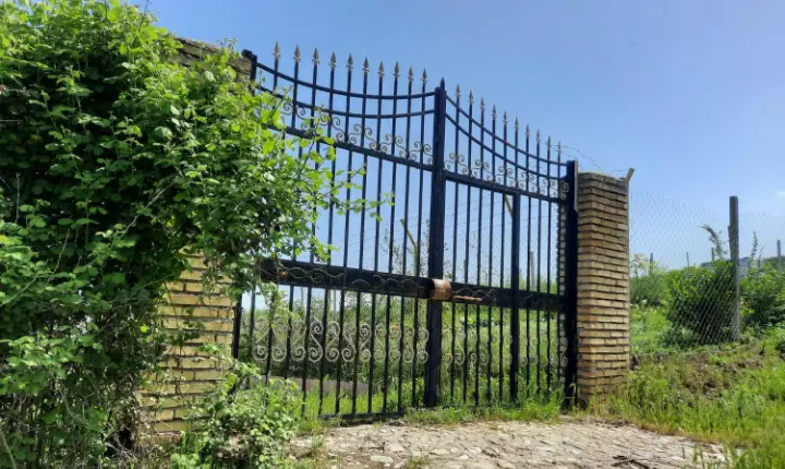 زمین کشاورزی ۲۴۰۰متری سیدمیران و گلندتاریکی