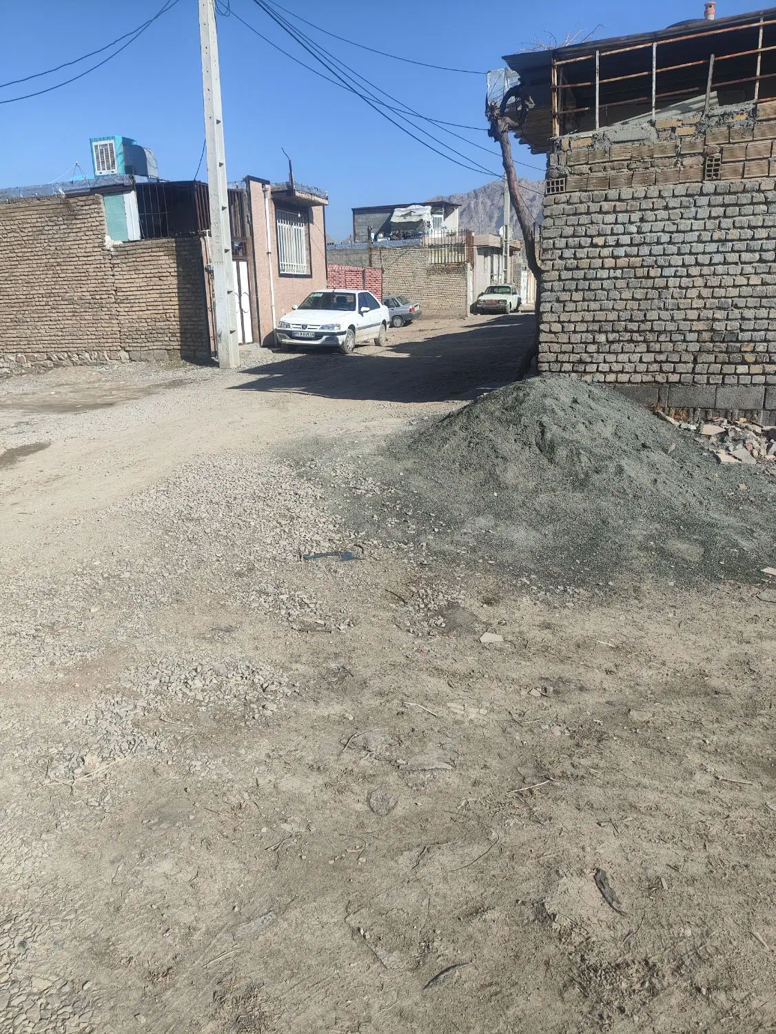 زمین صد متری صندوقی کرناچی