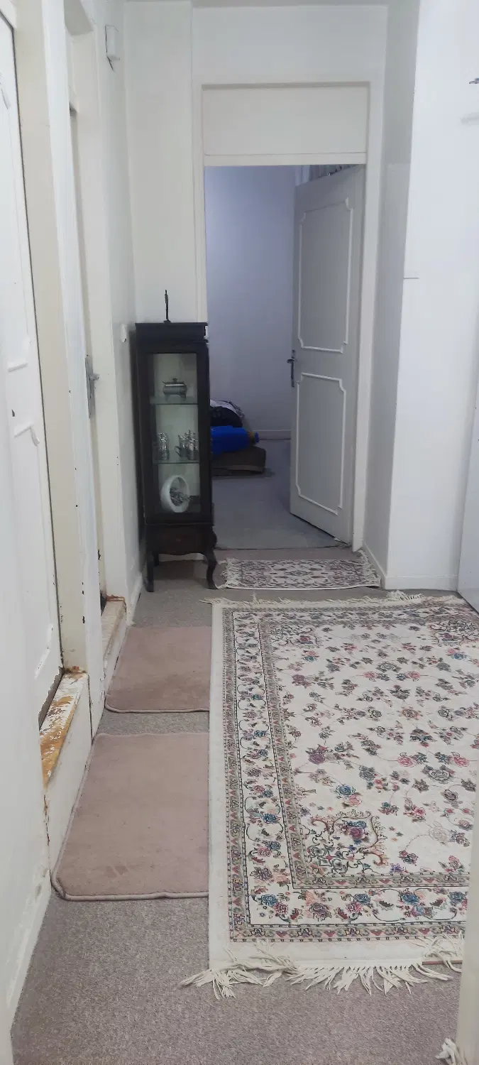 واحد 98 متری خیابان کاج