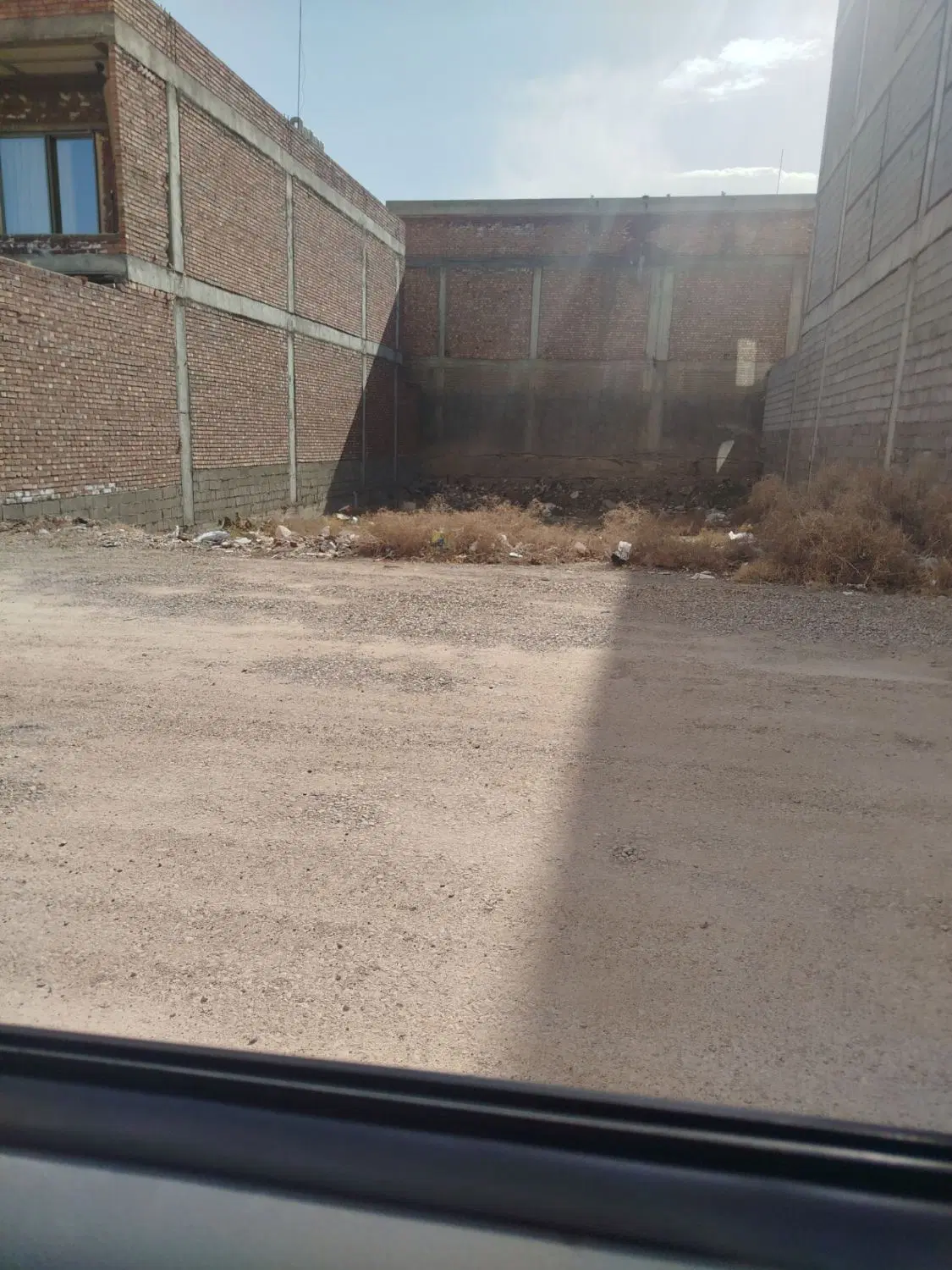 یک قطعه زمین