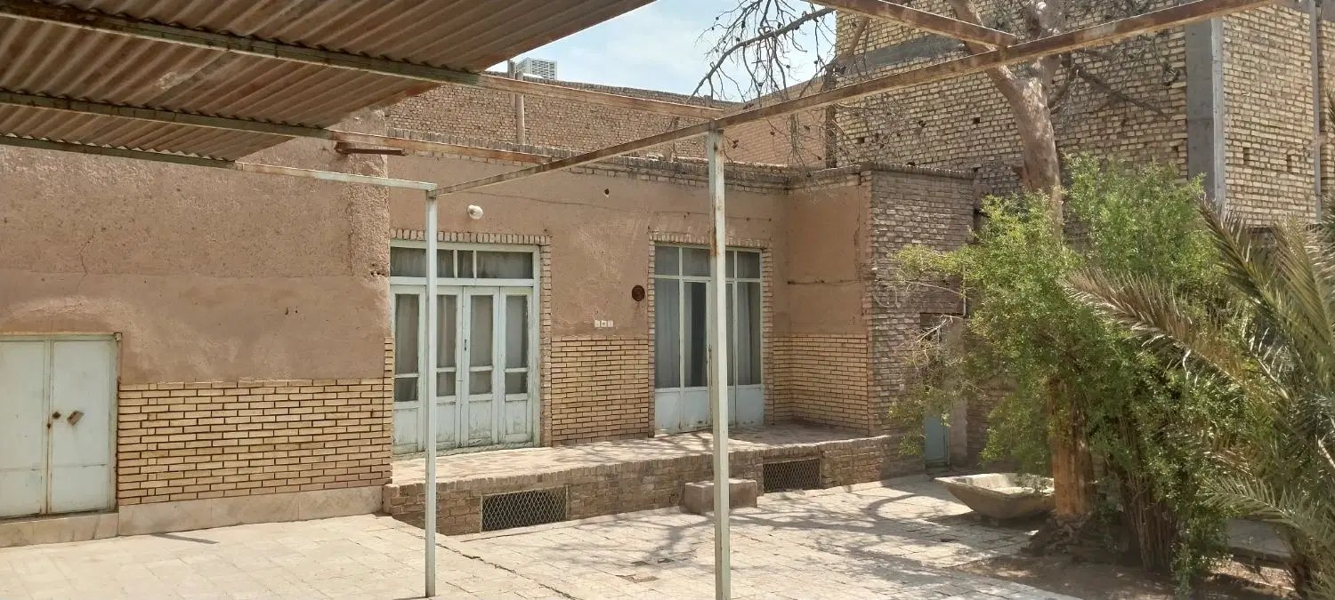 خانه مسکونی قدیمی قابل سکونت۲۶۰ متر گنبدسبز