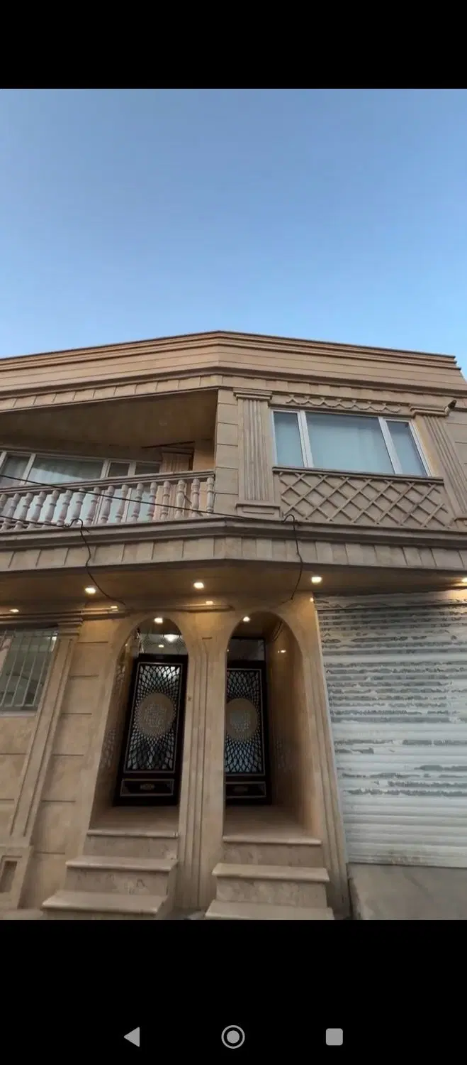 خانه دو طبقه لوکس کوچه ها بلوار کردستان