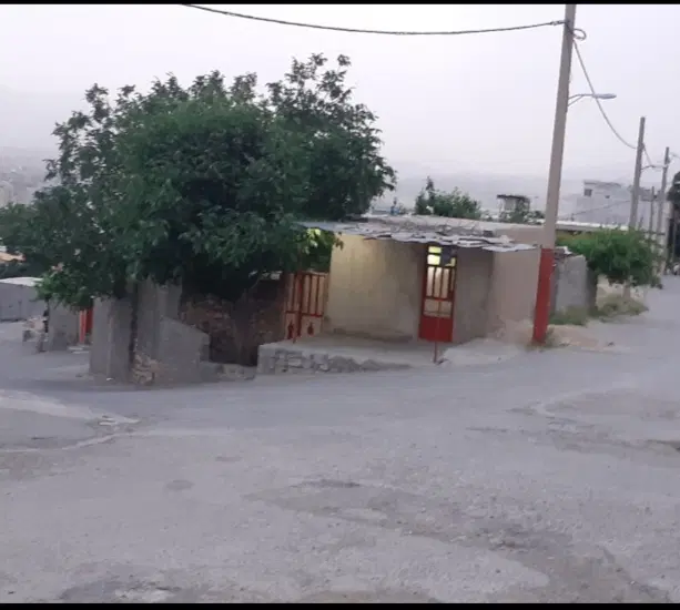 یک باب خونه ویلای کلنگی سر سه نبش با مدارک کامل