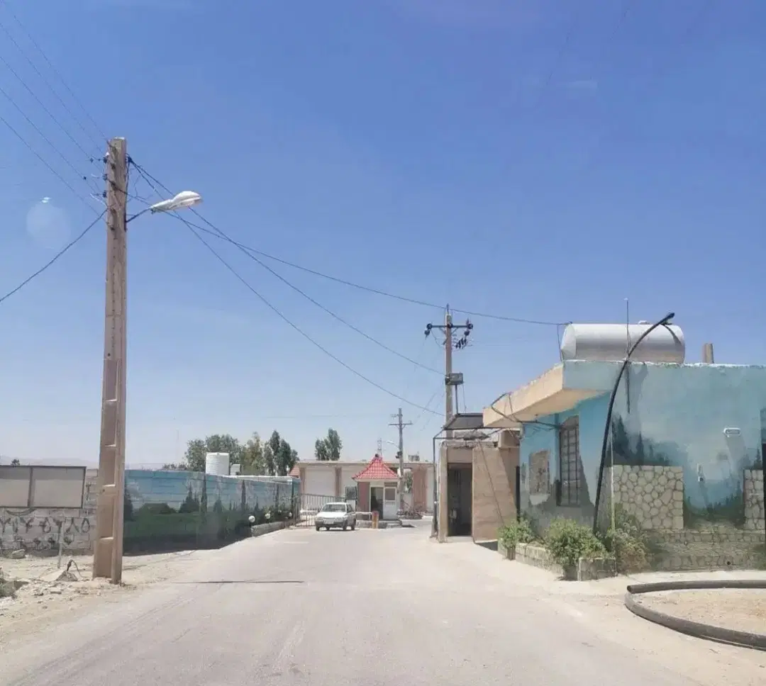 زمین دو هزار متری مجموعه نشاط