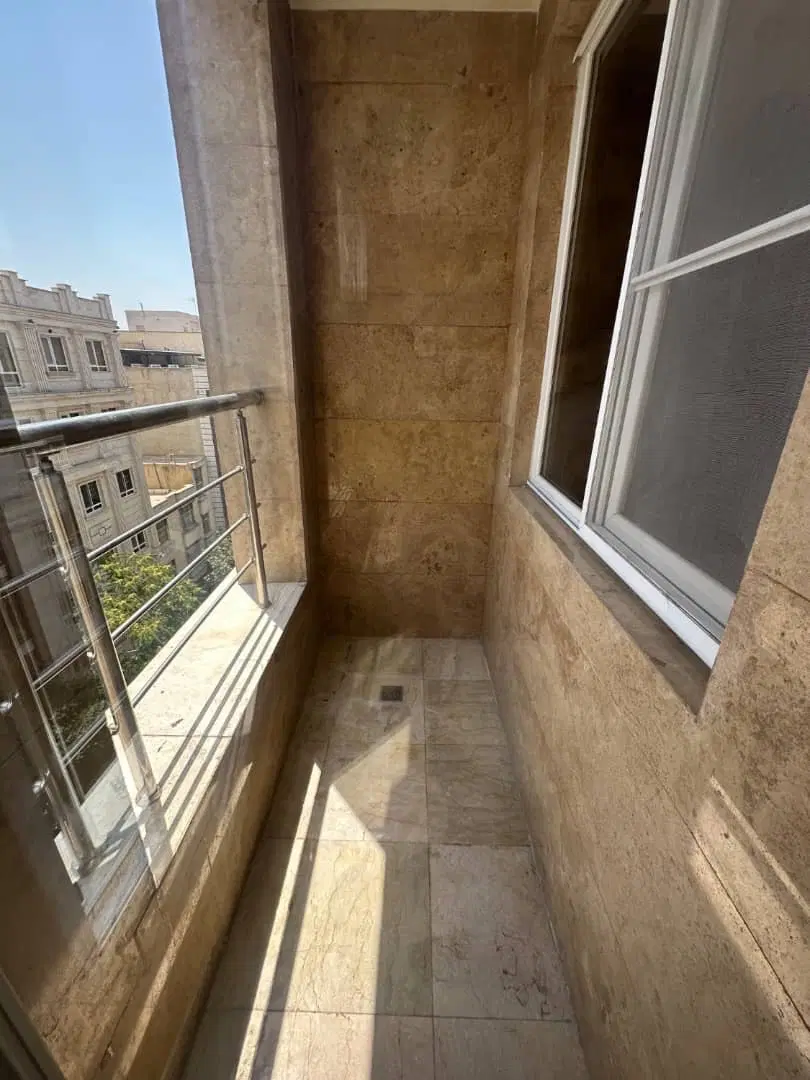 ۱۱۱ متر_ ۲ خواب _ ۲ پارکینگ سندی _ طبقه ۵