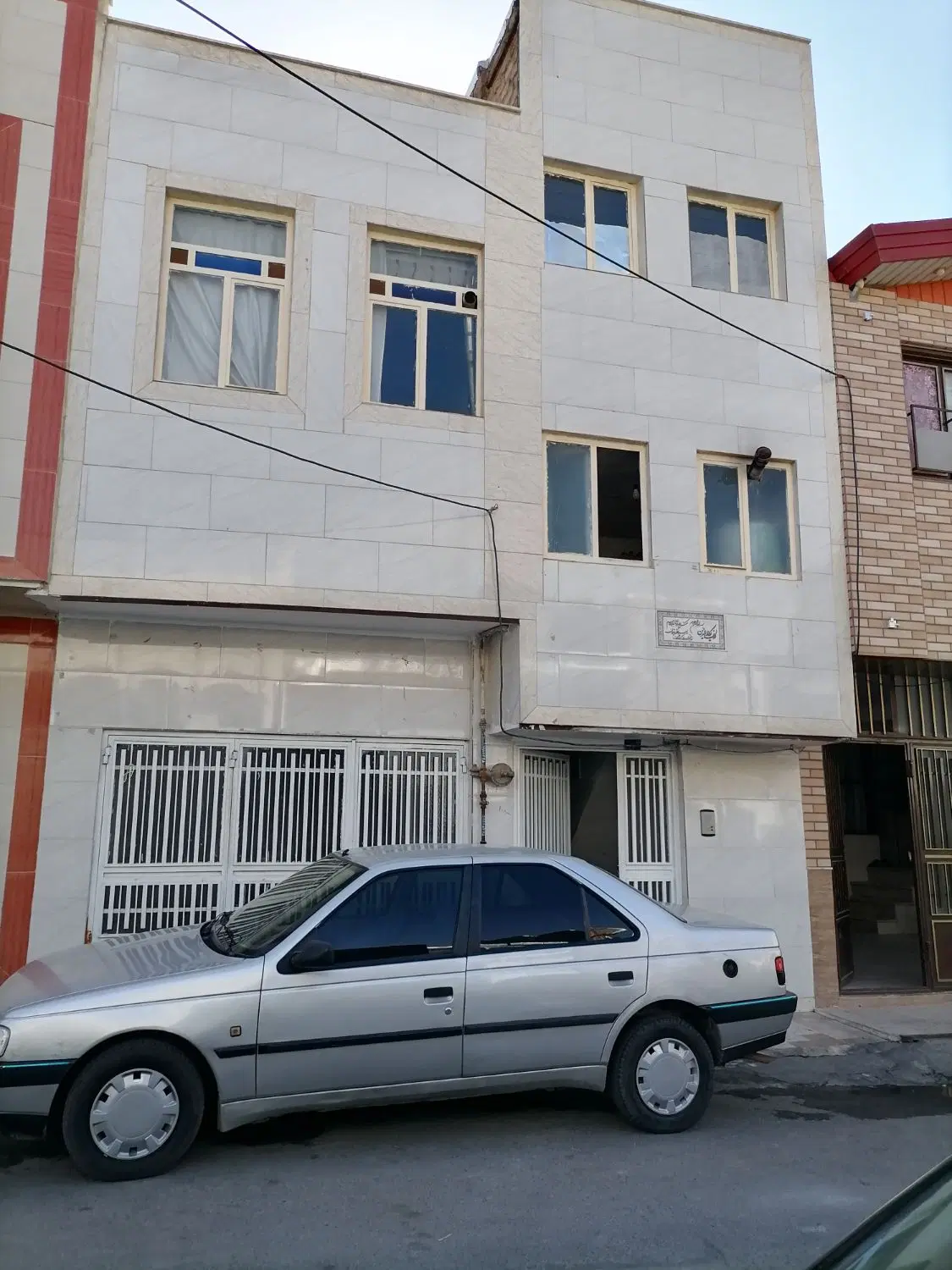 طبقه همکف بدون پله ۱۲۰ متری