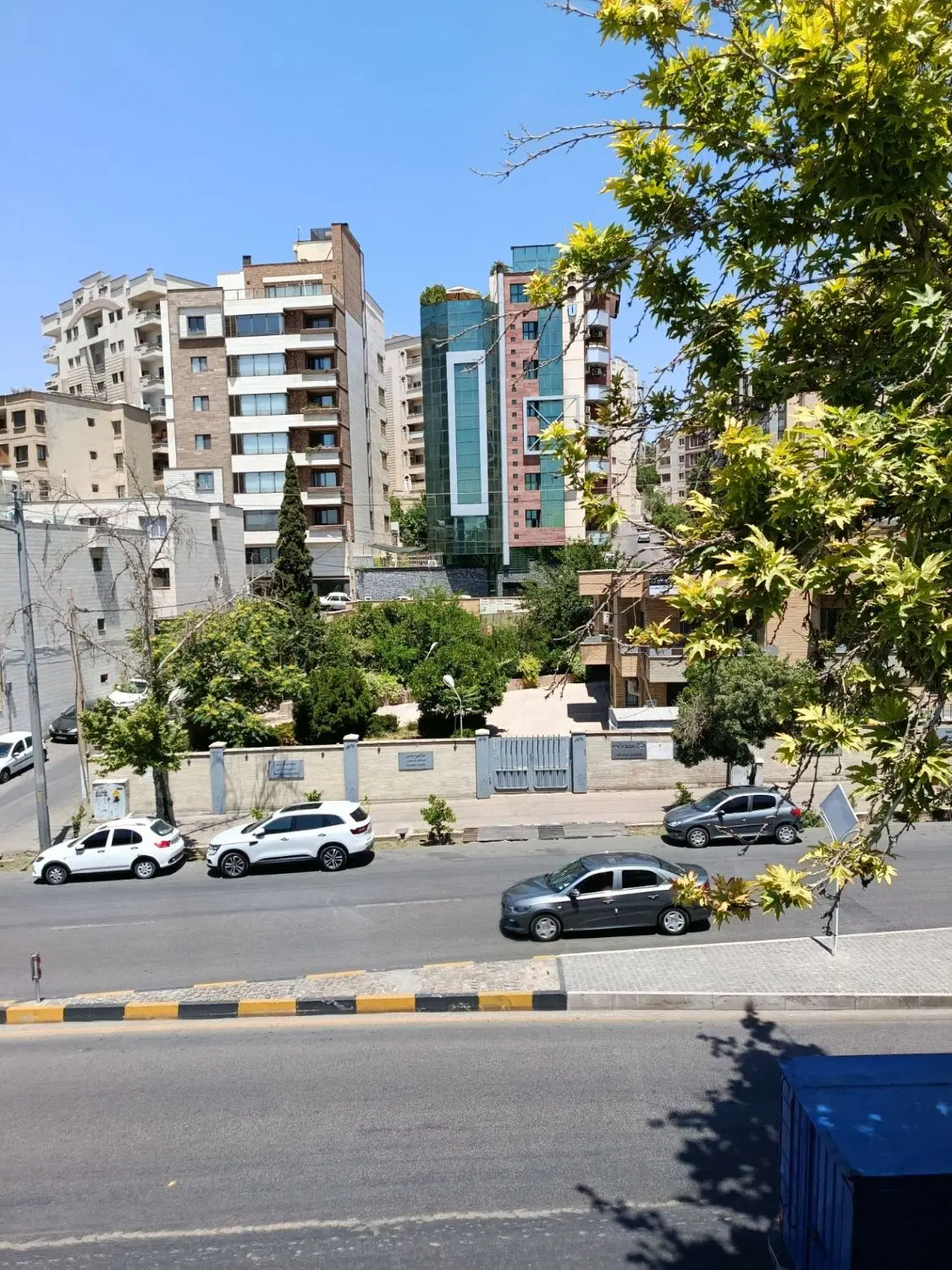 فروش آپارتمان خوش قیمت در ارم
