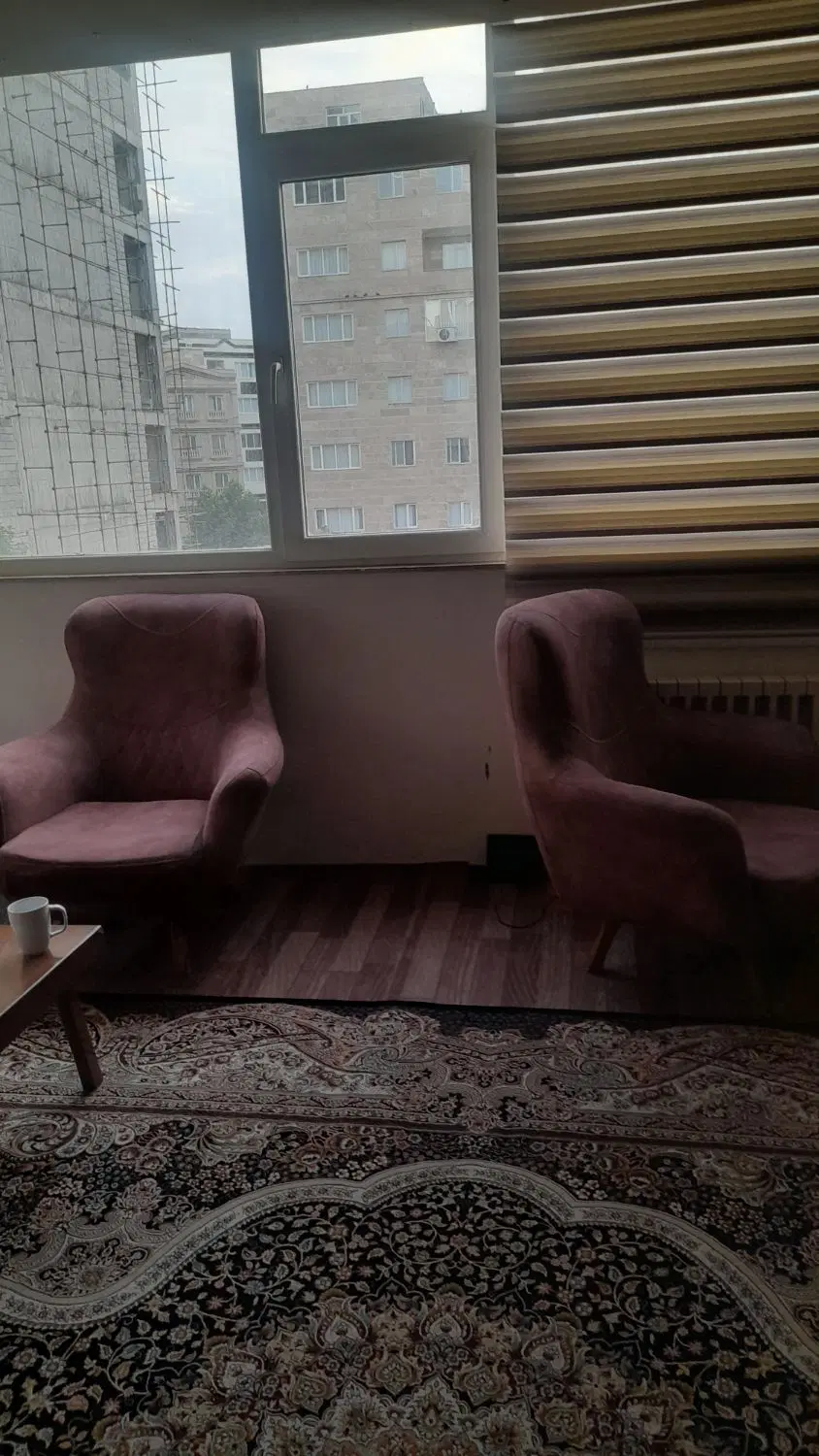 مستاجرهستم