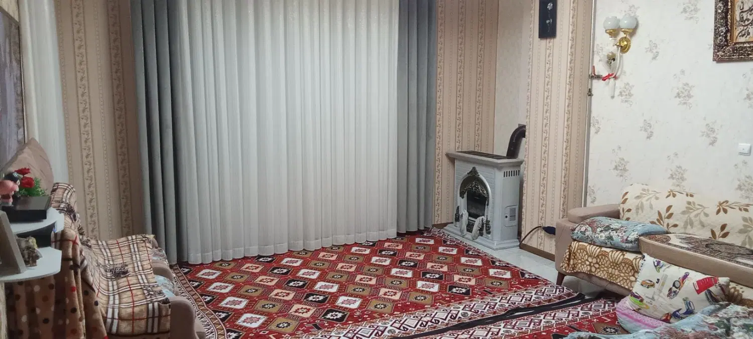آپارتمان شهید منتظری پشت بیمارستان باقر العلوم