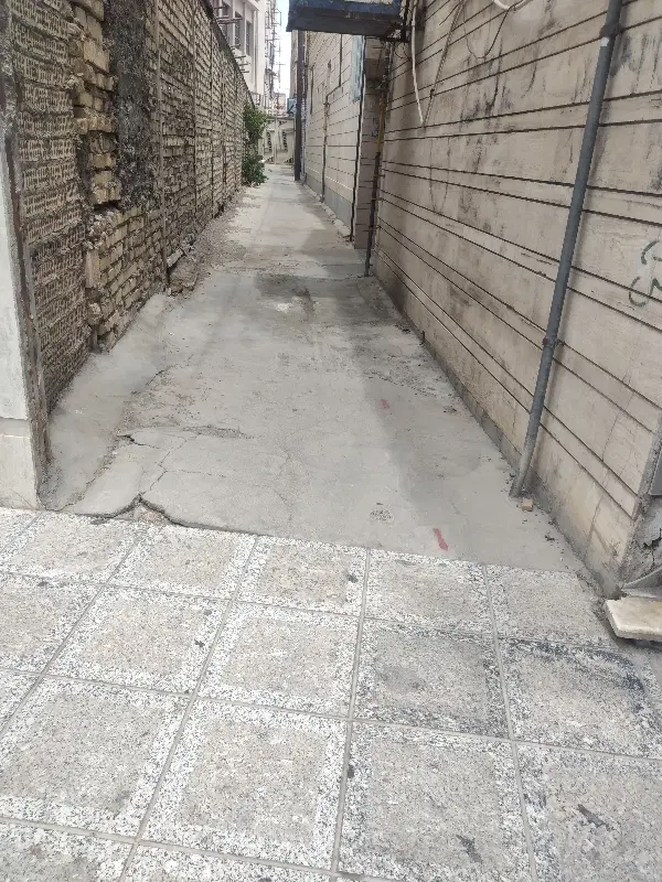 یک اتاق وسالن حدود۱۰۰متر