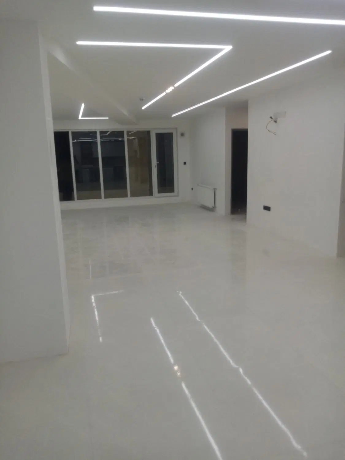 آپارتمان سه خوابه همت جنوبی