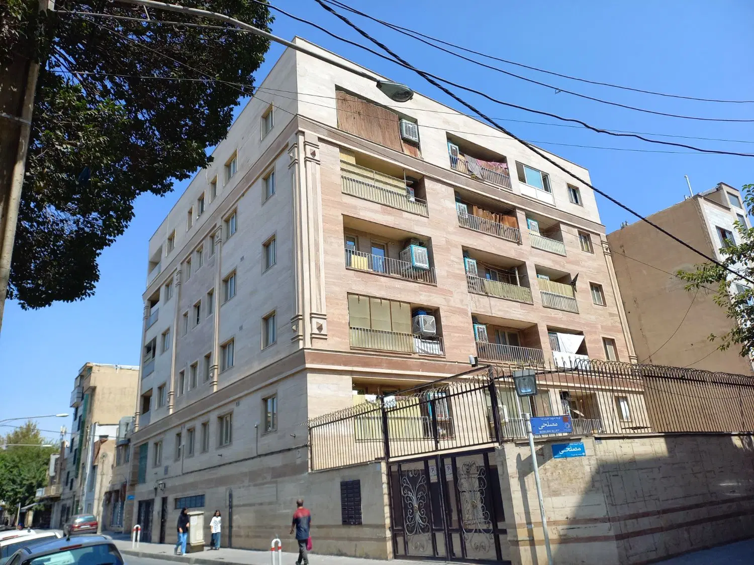 اپارتمان ۷۲ متری در خاوران