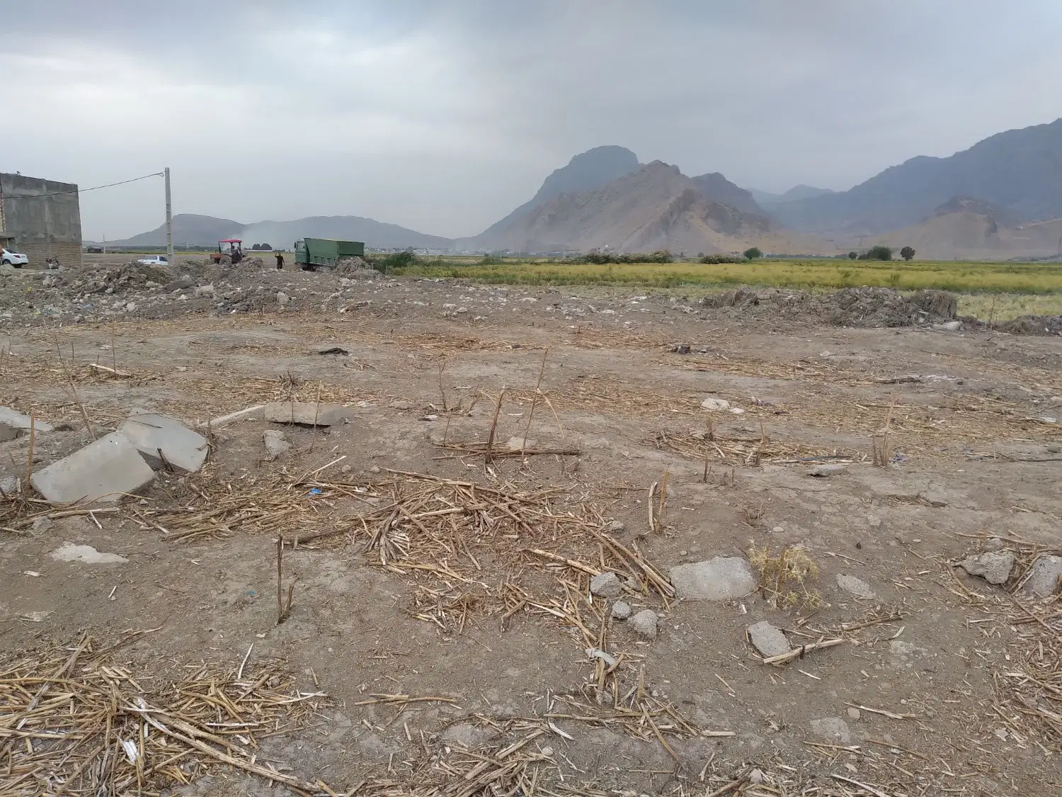 زمین مسکونی