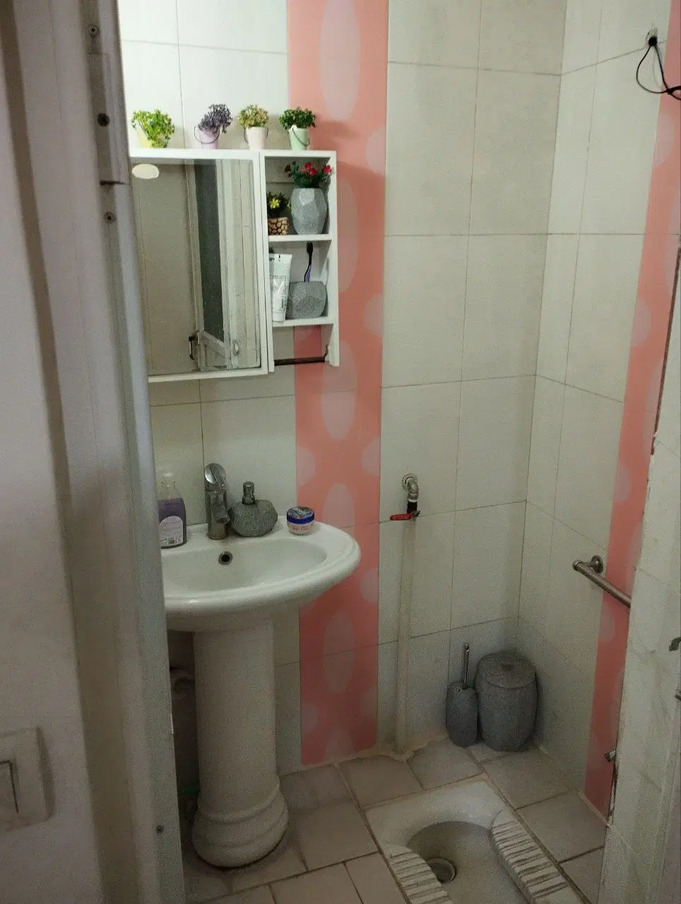 خونه در خانی ابادنو