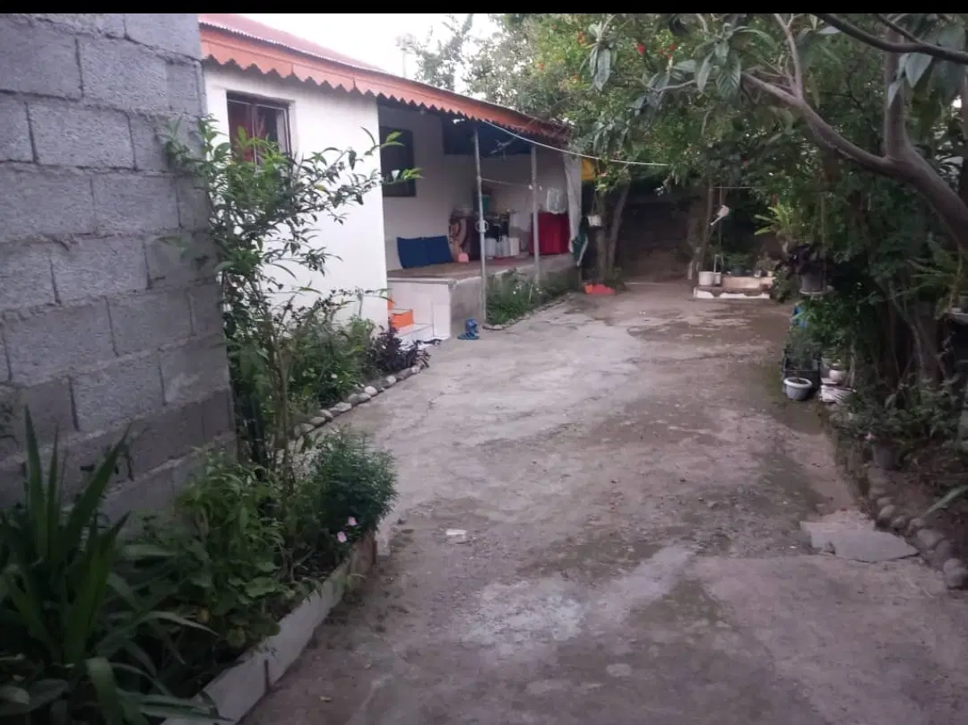 ۴۰۰مترخونه ویلایی قابل سکونت