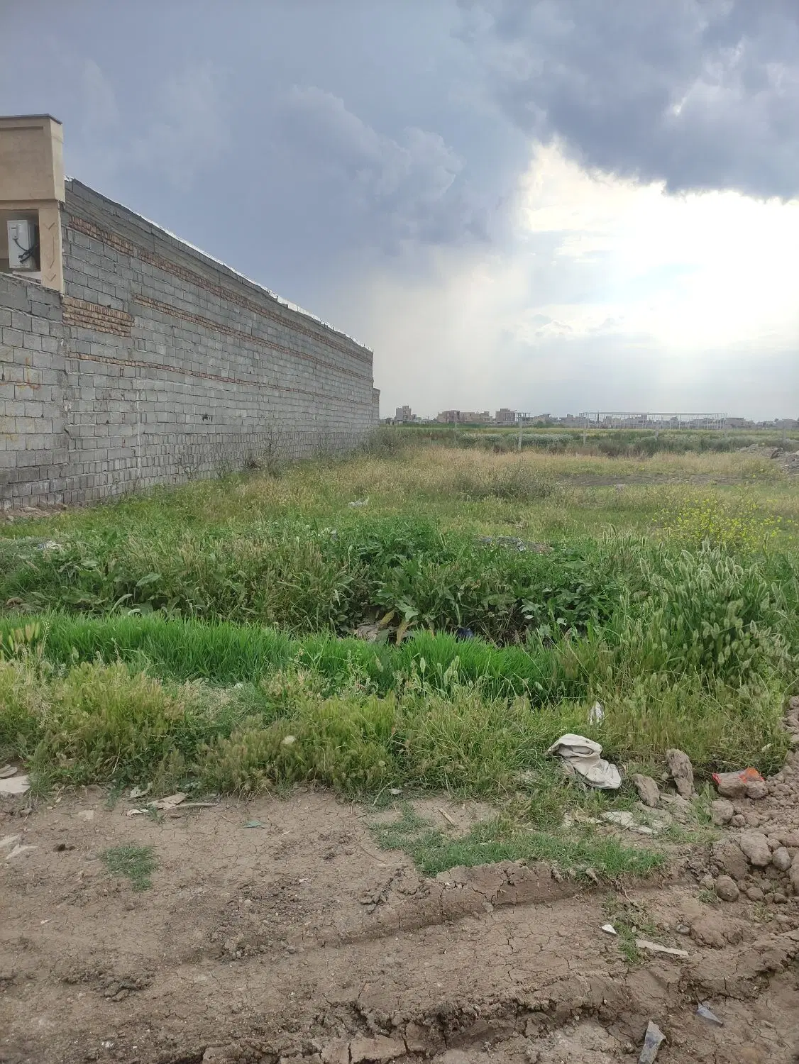 زمین مسکونی شهید مطهری کوچه ۱۸. ۱۵۰ متر (۵×۳۰)