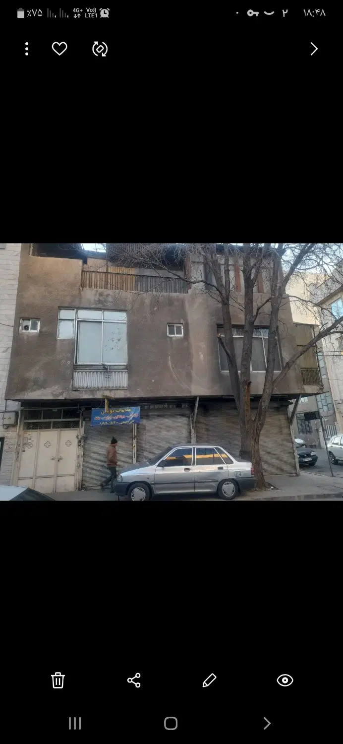 خانه ۲ طبقه به همراه ۲ باب مغازه