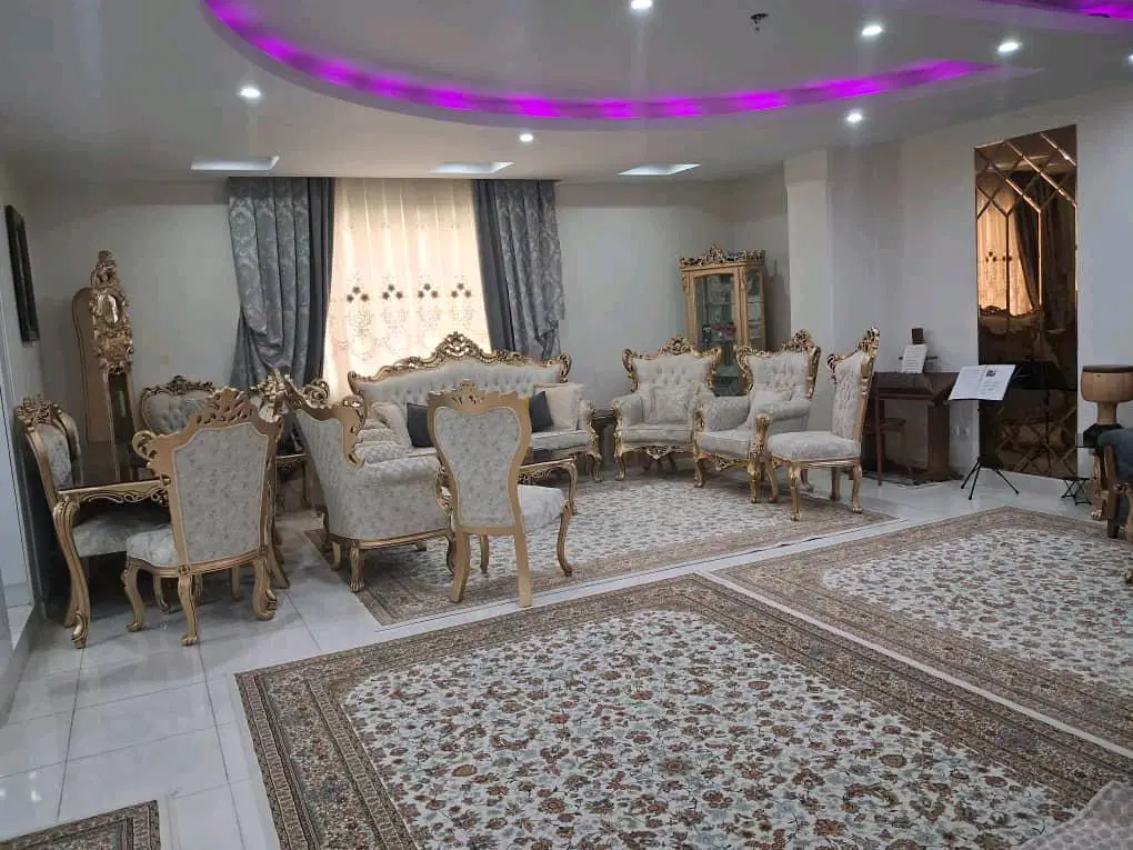 ۱۲۷متری تک واحدی