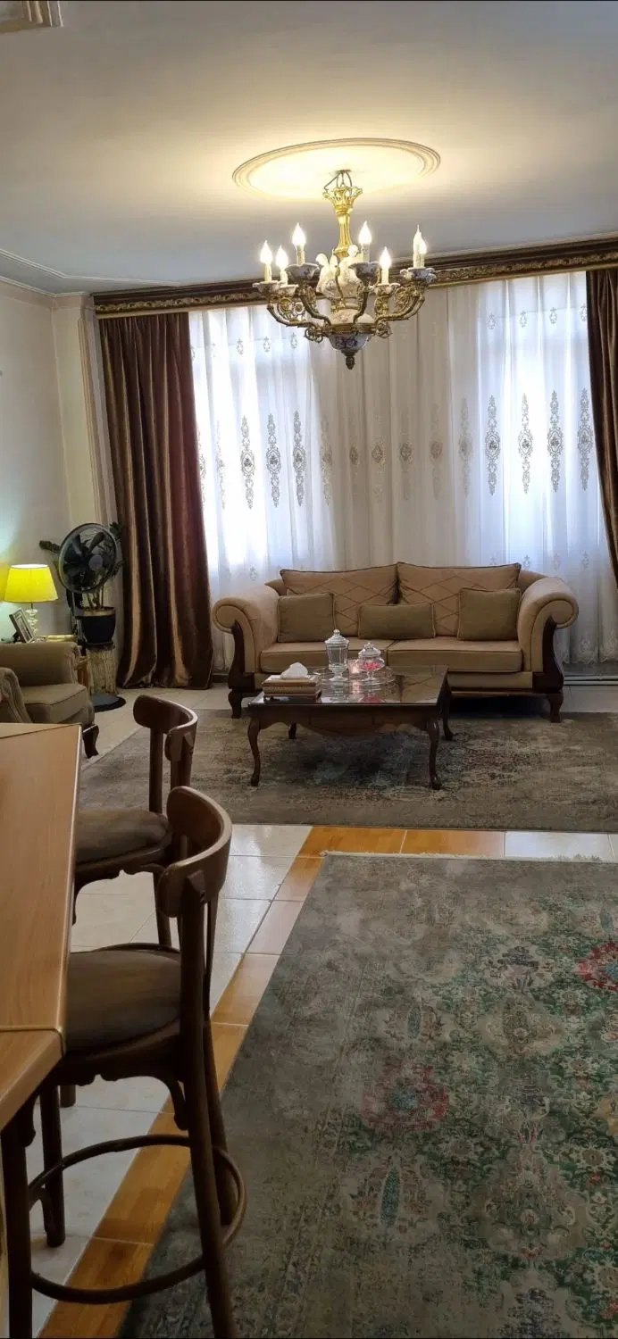 ۶۹متر۲خواب ط۱ پارکینگ‌ و انباری