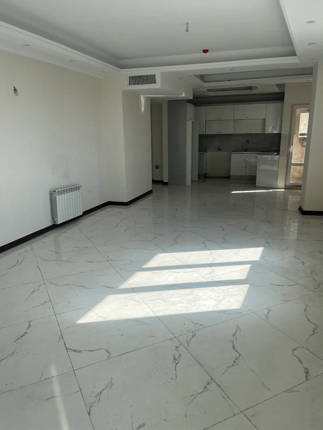رهن و اجاره 95 متر فول امکانات