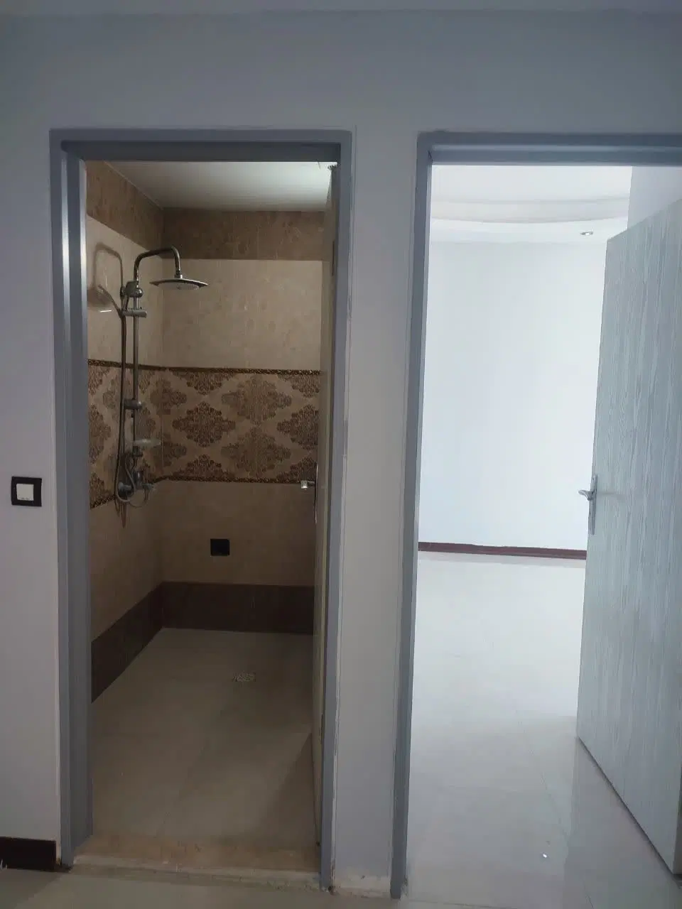 ساختمان چهار واحدی یکجا