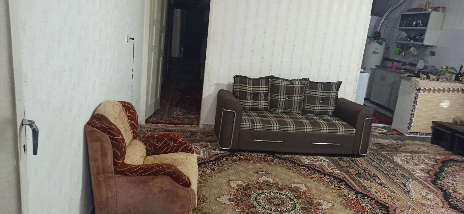 رهن و اجاره خانه ۱۰۰ متری کرناچی