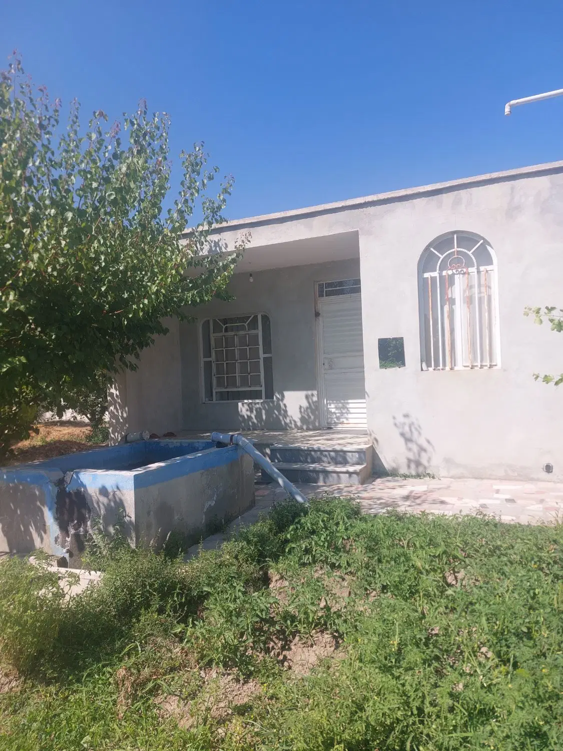 خانه باغ و باغچه الوان با اب وبرق