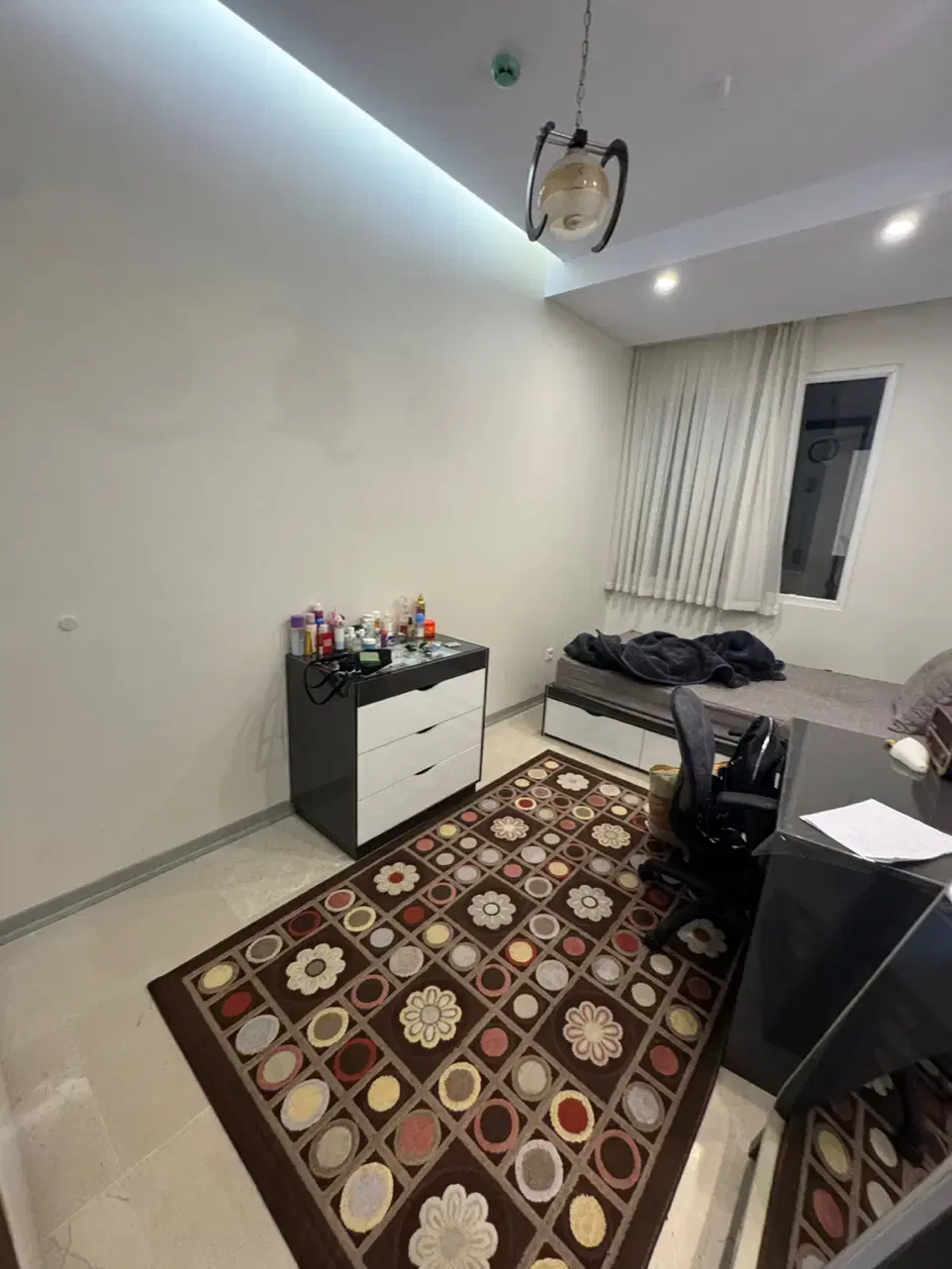 ۱۶۰ متر ۳ خوابه نوساز ۲ پارکینگ