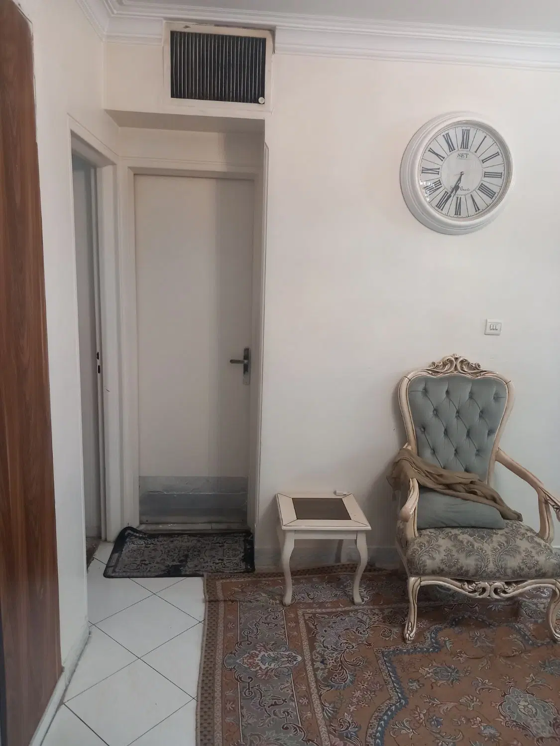 یک واحد آپارتمان 75 متری
