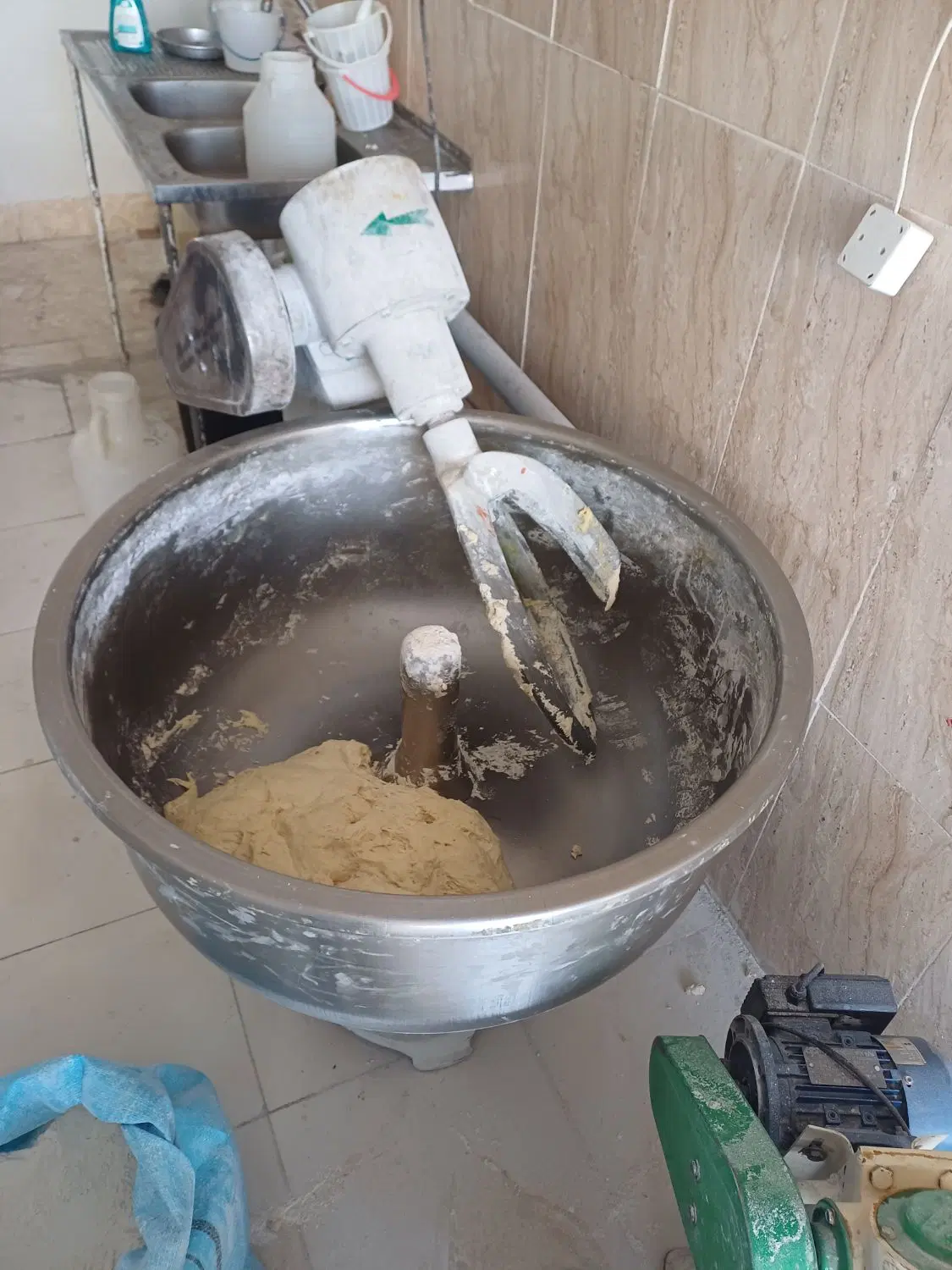 رهن اجاره مغازه نان بربری