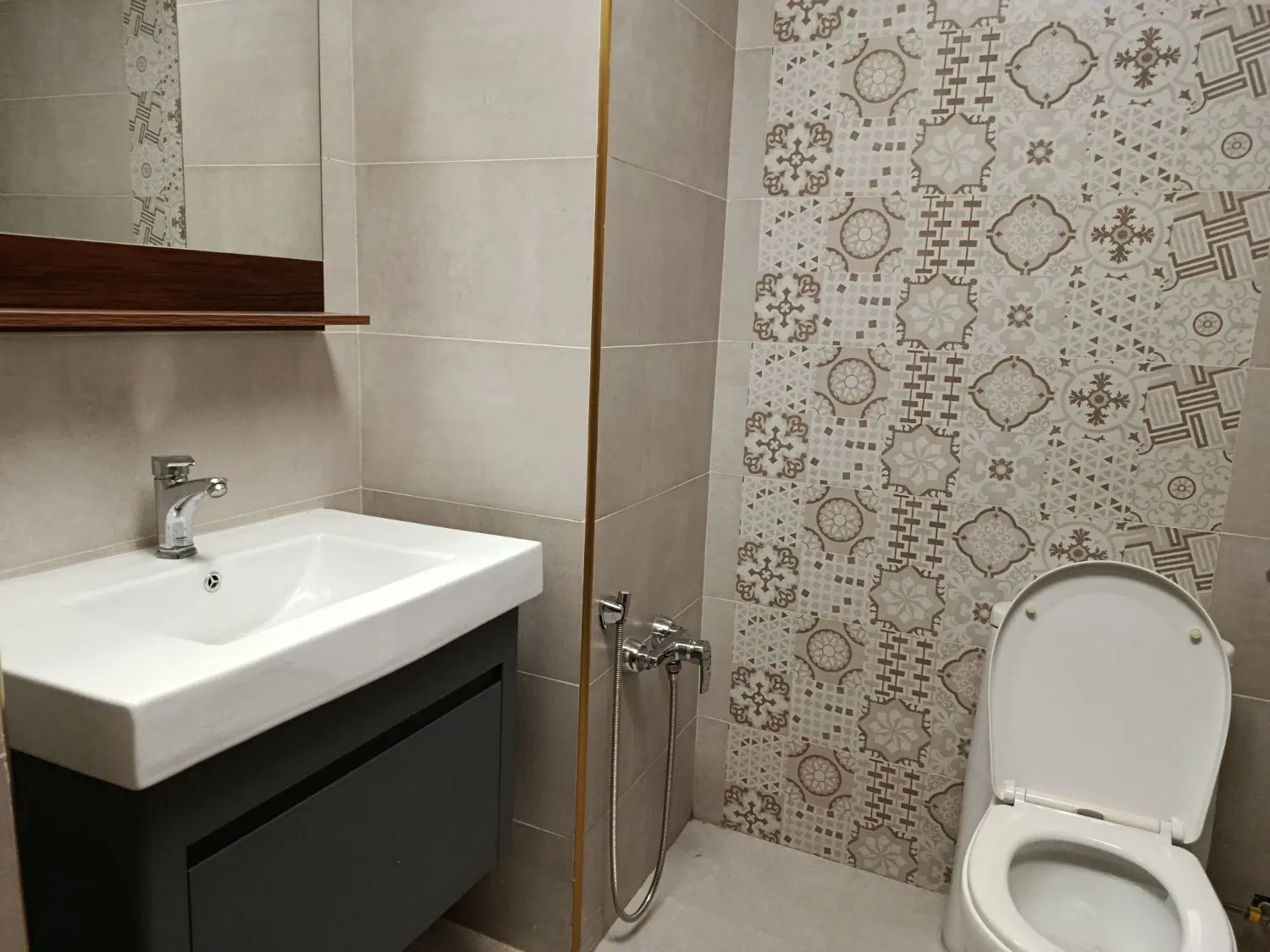 جردن 107 متر نوساز