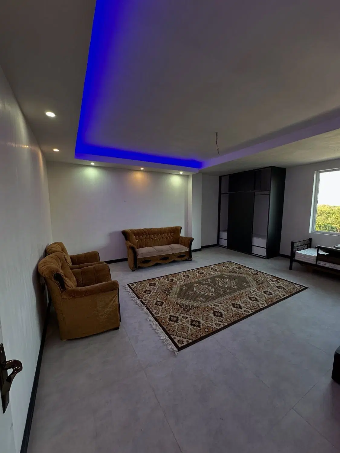 ویلای مدرن استخردار ۳۰۰ متری در آغوزکله تنکابن