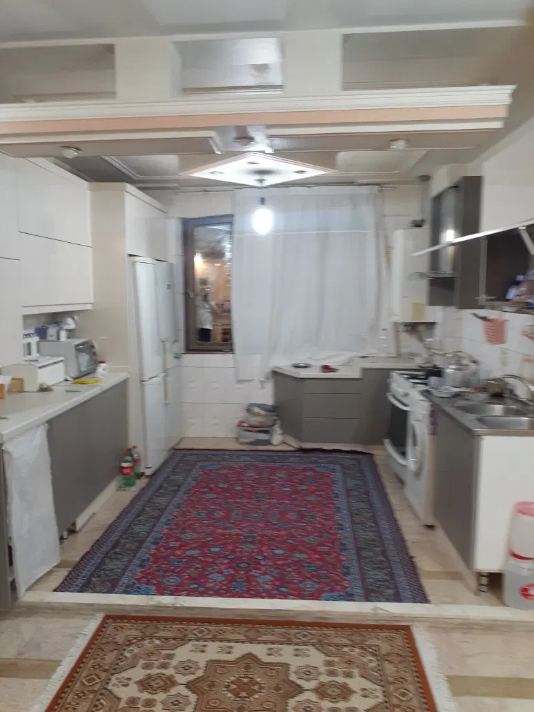 ۷۵ متر طبقه دوم خ۳۸ سوم به چهارم