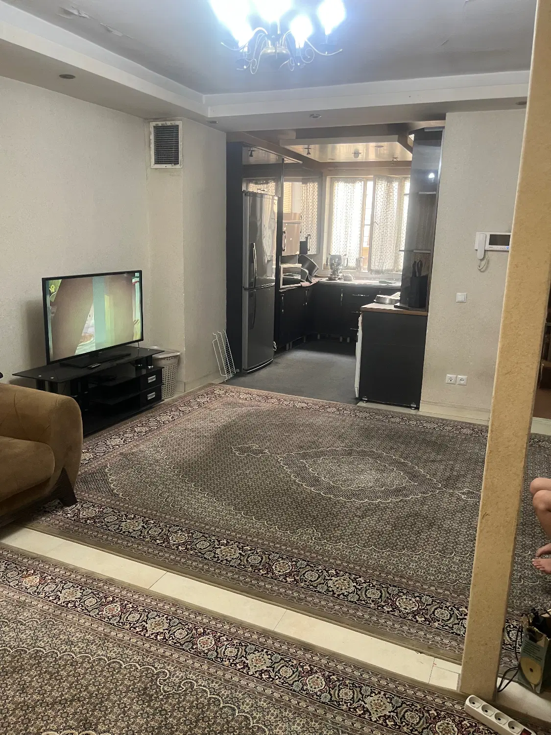 ۷۲ متر دربستی ۲ طبقه حیاط ماشین رومسکونی_ اداری